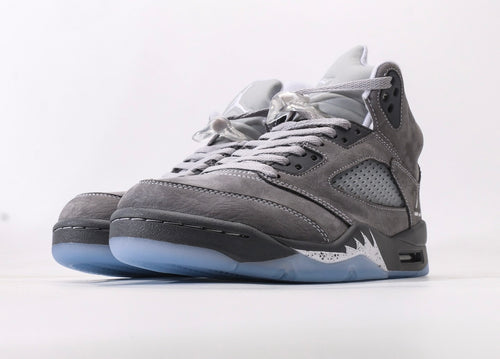 Nike Air Jordan 5 Retro sneakers